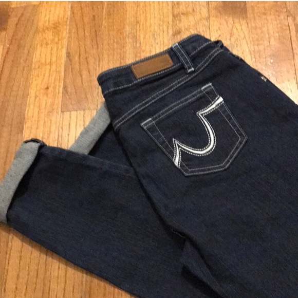 👖 Your New Favorite Skinny Jeans - Picture 3 of 5